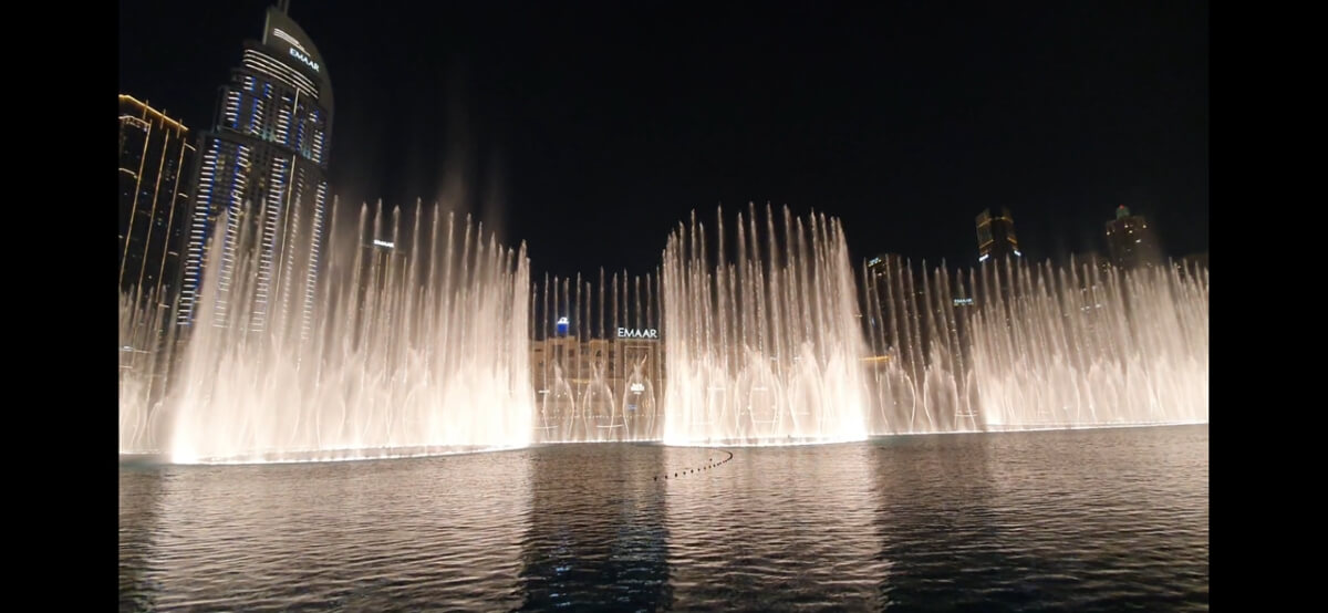 Dubai - Szökőkút - DubaiMall